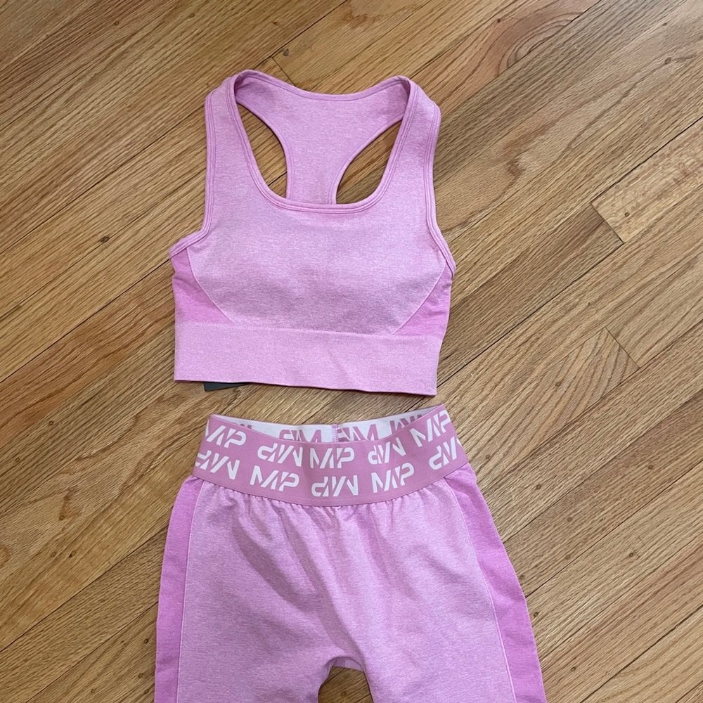 Myprotein Curve Bra Pink Small